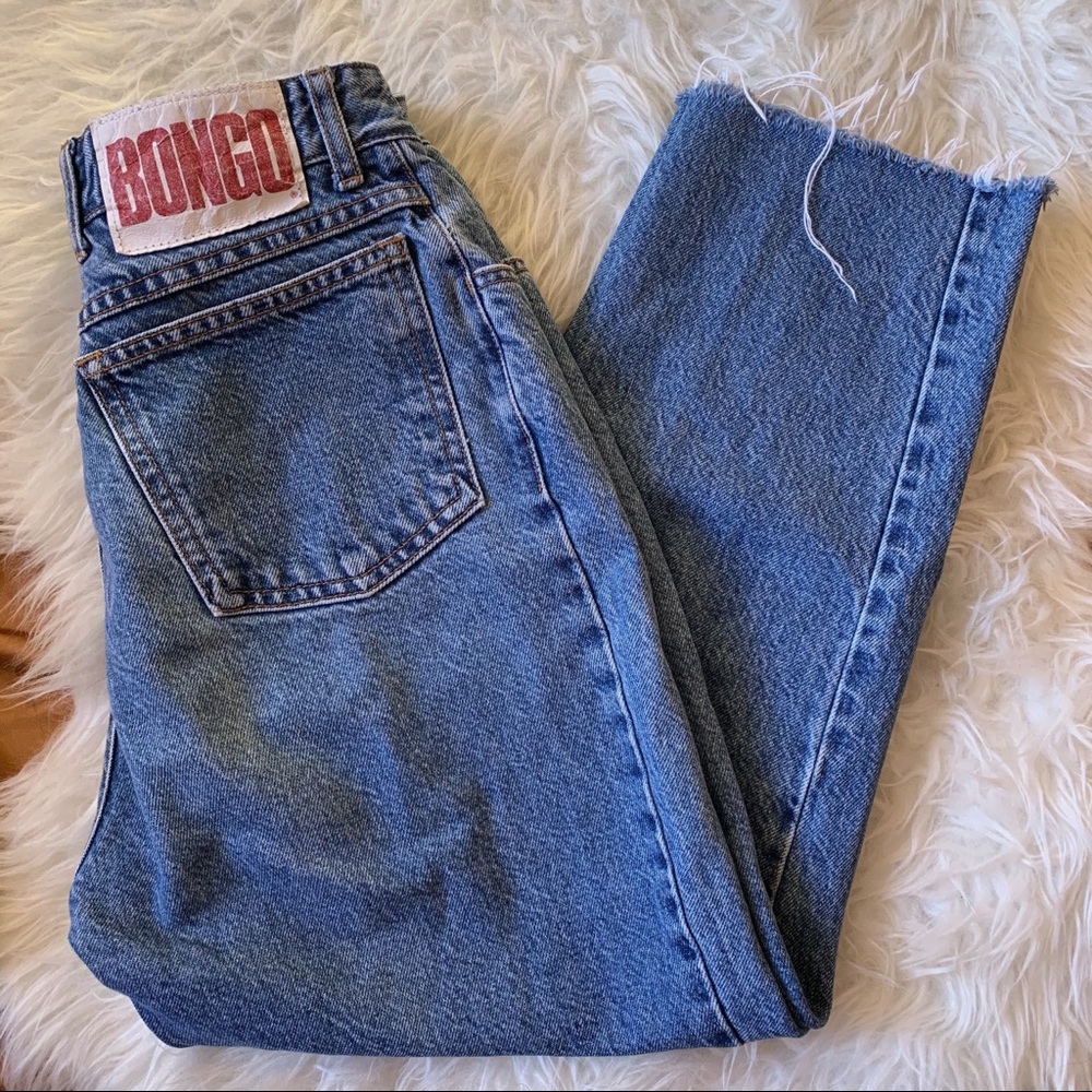 Bongo medium wash high-waisted mom jeans